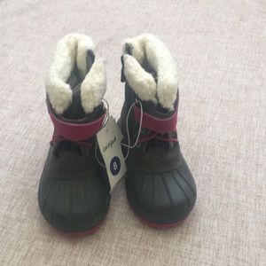 Toddler Girl’s snow boots